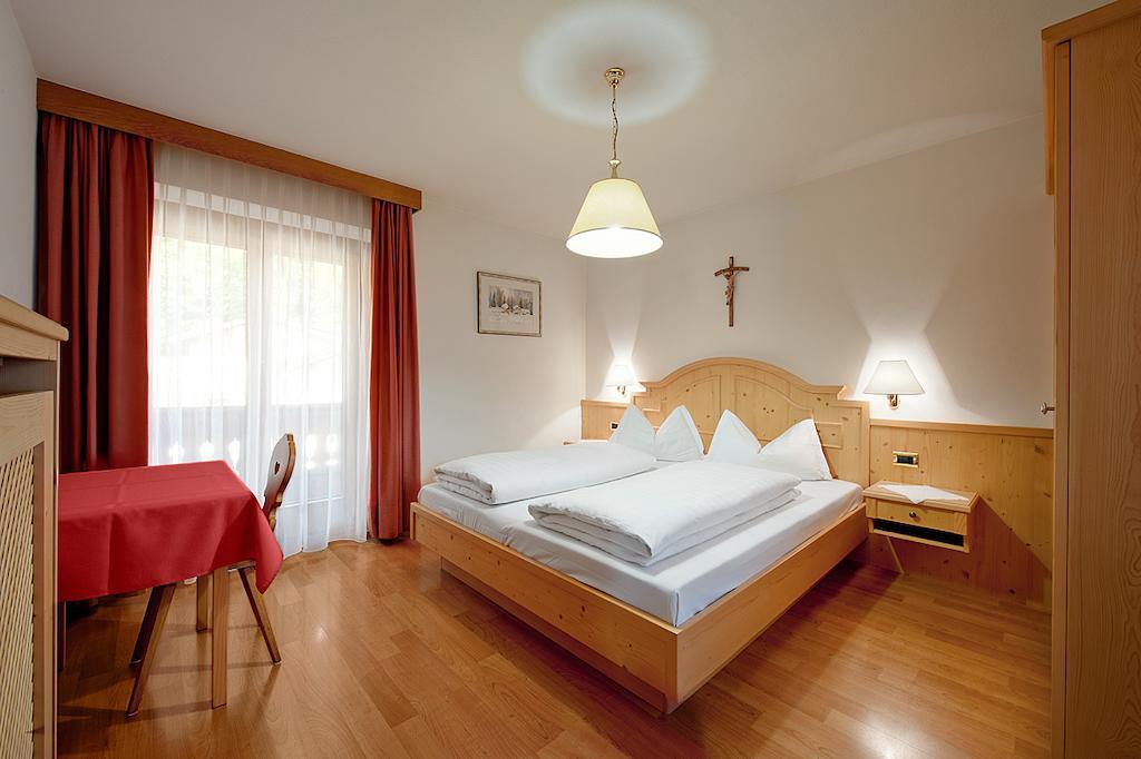 Garni Rives Bed & Breakfast Urtijëi Dış mekan fotoğraf